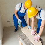 Czy ekipie remontowej wciąż opłaca się pracować na Zachodzie? Porównujemy zarobki