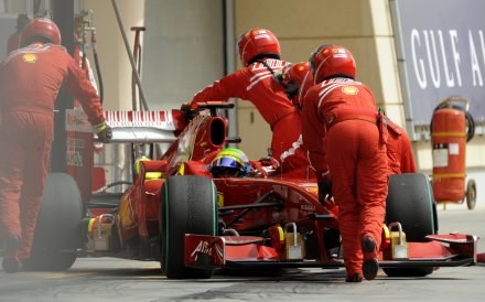 Czy Ferrari spełni swoje groźby i wycofa się z F1? /AFP