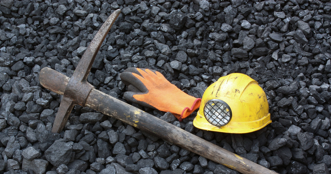 Czy górnicy zgodzą się na zamykanie kopalń? Rząd przedstawi "łagodniejszy" plan dla polskich kopalń /123RF/PICSEL