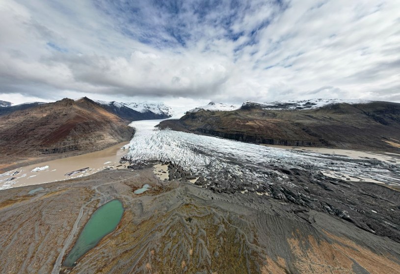 Czy islandzkie lodowce topnieją? Tak, choć mają na razie większe szczęście niż lodowce alpejskie /Athanasios Gioumpasis /Getty Images
