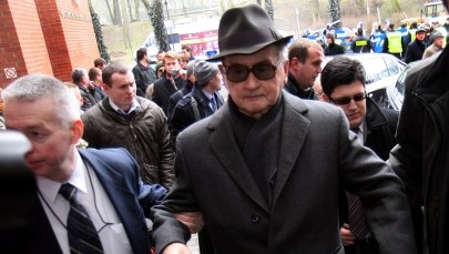 Czy Jaruzelski pozostanie generałem?