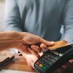 Czy kasjer może odmówić płatności kartą? Przepisy stanowią jasno