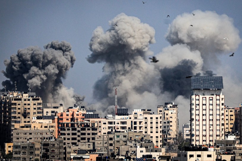 Czy konflikt izraelsko-palestyński zachwieje rynkami ropy? Na zdj. bombardowana Gaza /AFP