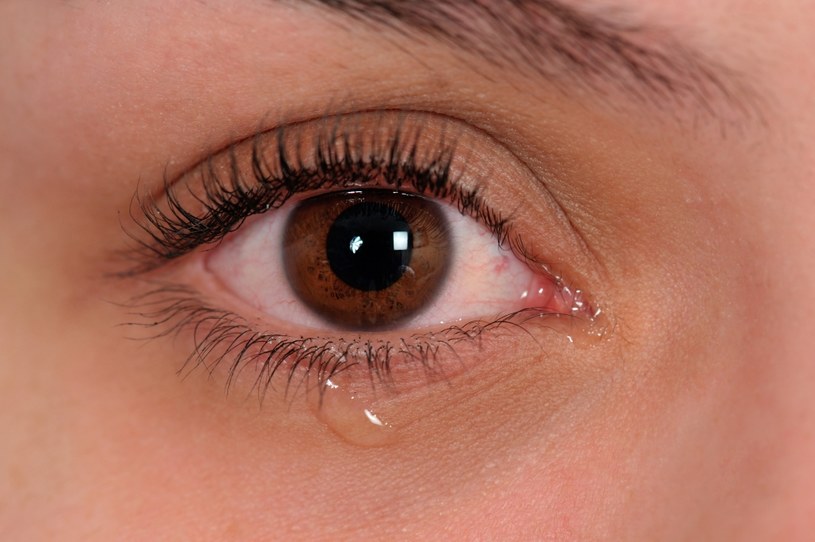 Czy koronawirus może być przenoszony przez łzy? Tego jeszcze nie wiadomo /123RF/PICSEL