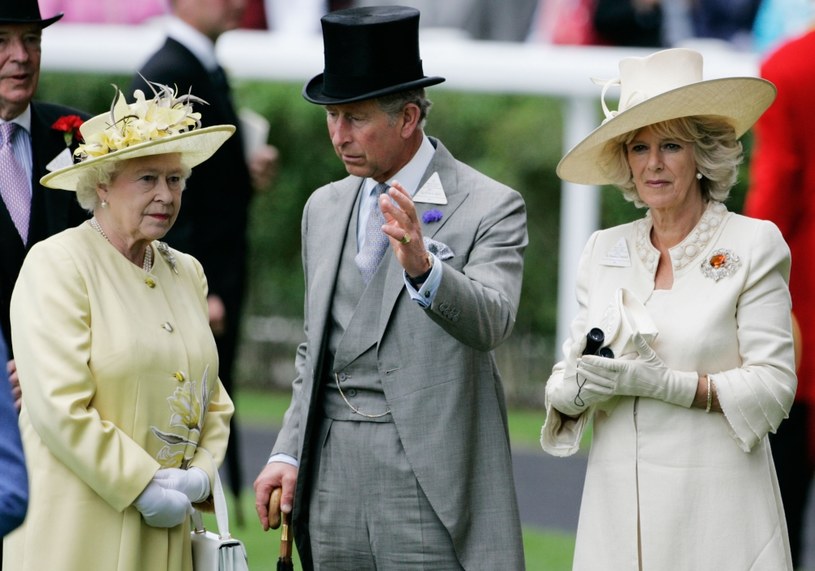Czy książę Karol uprze się, żeby Kamila została królową? /Getty Images