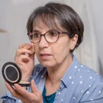 Czy makijaż naprawdę przyspiesza starzenie skóry? Te najnowsze fakty mogą zaskoczyć