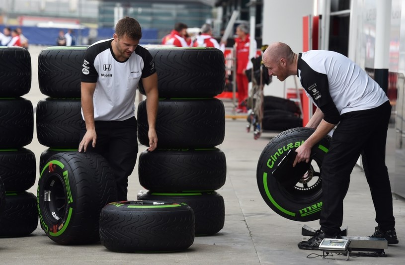 Czy McLaren przełamie fatalną serię? /AFP