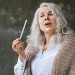 Czy można cofnąć siwienie włosów i wrócić do naturalnego koloru? Takie są fakty