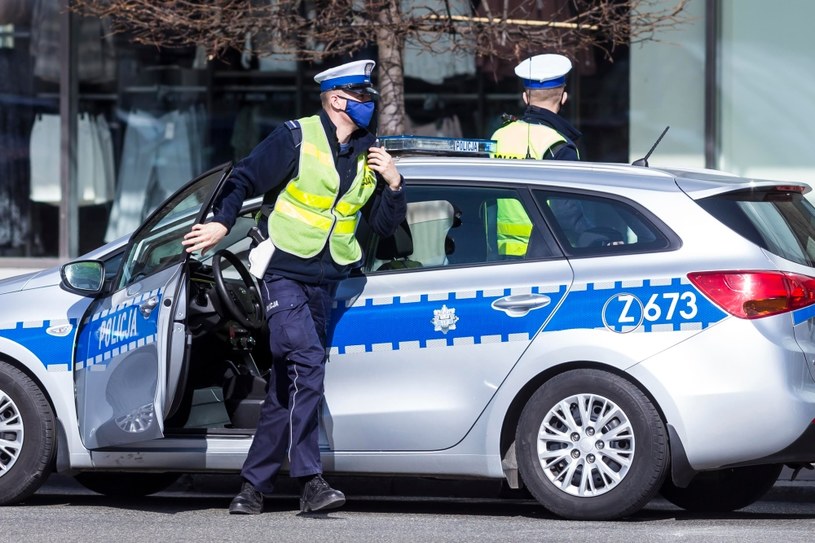 Czy można nagrywać policjanta podczas kontroli drogowej /Szymon Starnawski /Getty Images
