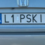 Czy można zachować indywidualne tablice rejestracyjne? Minister wyjaśnia