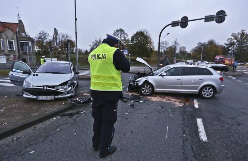 Czy nowa rezolucja poprawi bezpieczeństwo również na polskich drogach? /Piotr Jędzura /Reporter