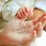 Czy noworodek musi mieć w domu sterylne warunki?