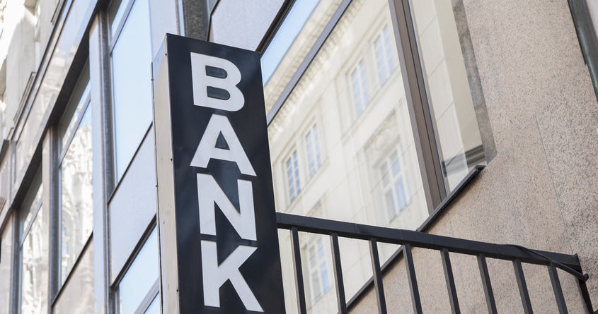 Czy nowy rząd zmieni politykę wobec banków? /123RF/PICSEL
