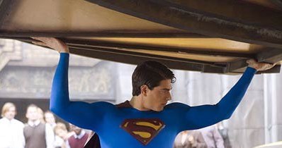 Czy nowy Superman - Brandon Routh, udźwignie ten ciężar? /