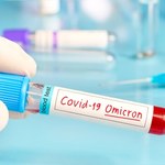Czy Omikron jest bardziej niebezpieczny od innych wariantów koronawirusa?