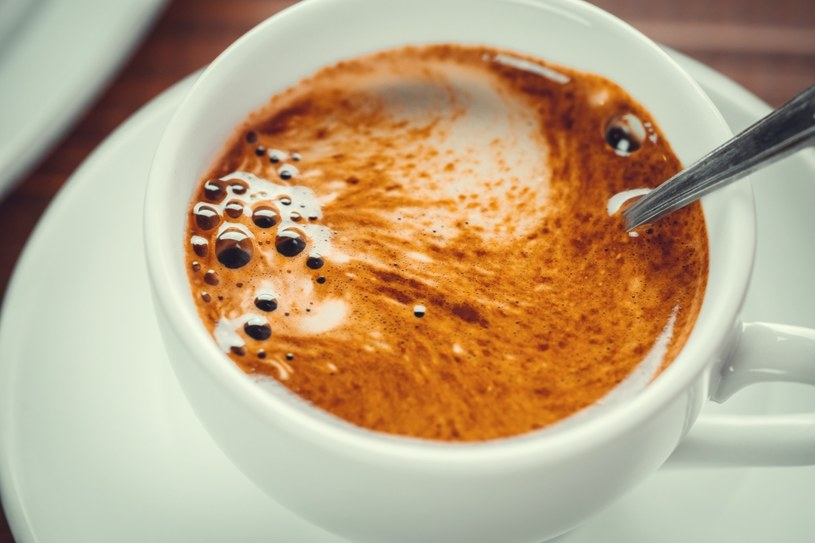 Czy picie kawy na pusty żołądek szkodzi? /123RF/PICSEL