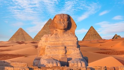 Czy pod piramidami w Gizie znajduje się coś jeszcze większego? Odkrycie podzieliło naukowców