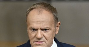 Czy Polacy nadal wierzą w rząd? Nowe dane CBOS 