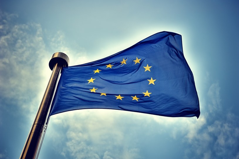 Czy Polaków dopadł realny eurosceptycyzm? /paulgrecaud /123RF/PICSEL