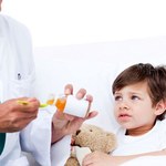 Czy popularne leki mogą powodować u dzieci alergię?