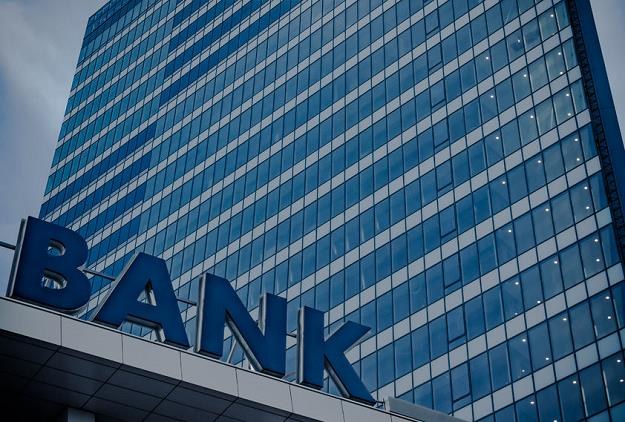 Czy popularność pożyczek pozabankowych może osłabić rynek bankowy? /&copy;123RF/PICSEL