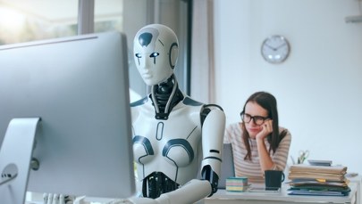 Czy praca wkrótce przestanie istnieć? Ekspertka stawia sprawę jasno