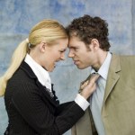 Czy pracownicy wolą szefa czy szefową?