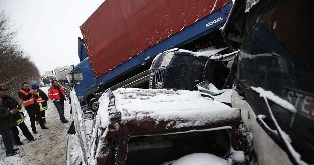 Czy przez brak ograniczeń niemieckie autostrady są niebezpieczne? /AFP