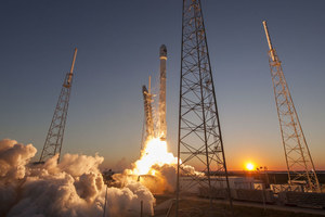 Czy rakieta SpaceX została zestrzelona przez snajpera?