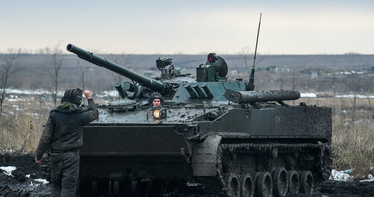 Czy rosyjskie czołgi znowu ugrzęzną w błocie? /Erik Romanenko/TASS /Getty Images
