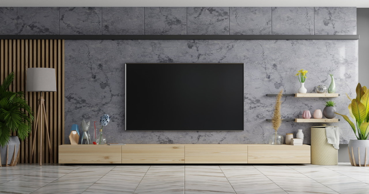 Czy rozmiar telewizora ma znaczenie? /123RF/PICSEL