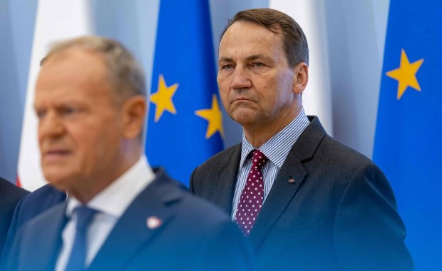 Czy Sikorski przejmie stery po Tusku? Oto co myślą Polacy