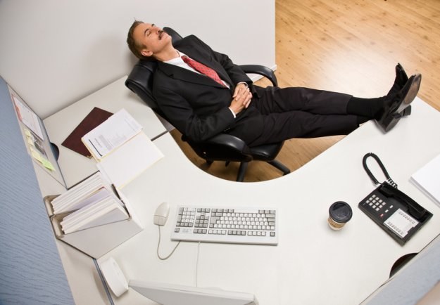 Czy spanie w pracy to tylko nowa moda? /&copy; Panthermedia