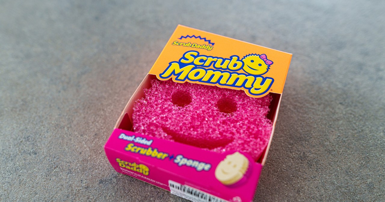 Czy sprzątanie może być przyjemne? Z gąbkami Scrub Mommy i Scrub Daddy w nowej ofercie Lidla to możliwe! /adobestock /INTERIA.PL