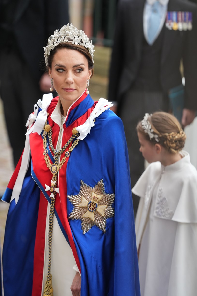 Czy swoją "tiarą", która tiarą tak naprawdę nie była, księżna Kate chciała pokazać Camilli swoją potęgę? /WPA Pool /Getty Images