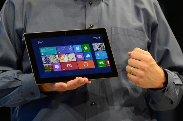 Czy tablety HP będą podobne do Surface Microsoftu? /AFP