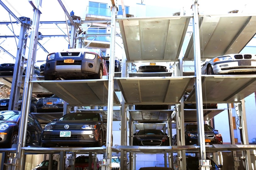 Czy tak będą wyglądały parkingi? /Laski Diffusion /East News