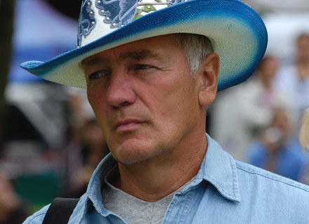 Czy takim kapeluszem Karol Strasburger podbije serce Grażyny Wolszczak? - fot. Paweł Jakubek /MWMedia