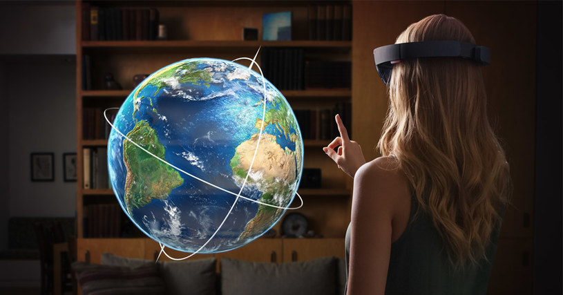 Czy technologia VR kiedyś będzie standardem? Tu Microsoft HoloLens /materiały prasowe