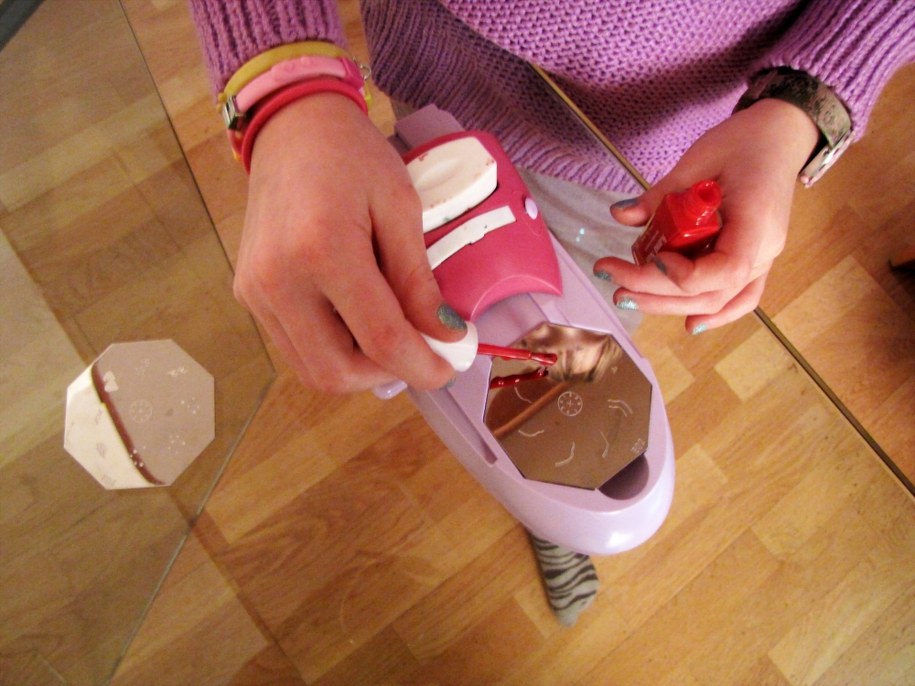 Czy tego typu zabawki są odpowiednim prezentem dla dzieci? /Marek Gładysz /RMF FM