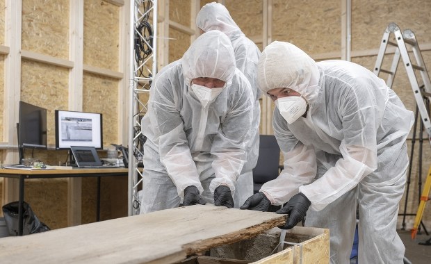 Czy to naprawdę on? Genetyczne śledztwo w grobie cesarza