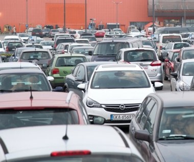 Czy to prawda, że wjeżdżając na parking pod sklepem akceptuję regulamin?