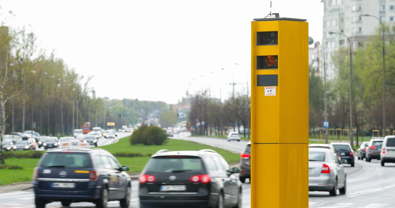 Czy to przez wyłączone fotoradary było więcej ofiar? /Bartosz Krupa /East News