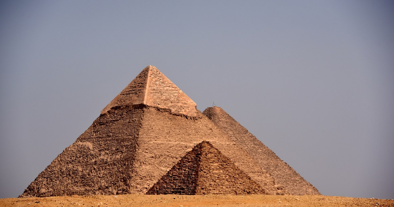 Czy to starożytni Egipcjanie zbudowali słynne piramidy? /AFP