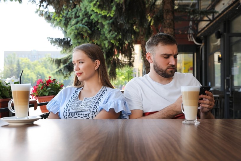 Czy to związek jedynie z przyzwyczajenia? Oznaki, że nic was już nie łączy 
