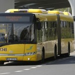 Czy trzeba ustąpić pierwszeństwa autobusowi wyjeżdżającemu z zatoki?