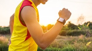 Czy twój smartwatch do biegania jest dokładny? Lepiej mu nie ufaj