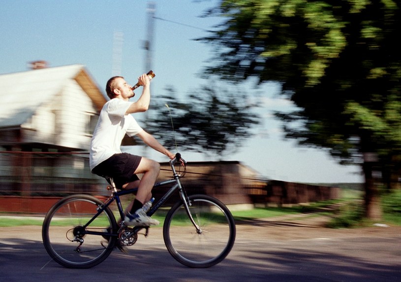Czy w 2022 r. za jazdę na rowerze pod wpływem alkoholu można stracić prawo jazdy? /Piotr Bernas / Forum /Agencja FORUM