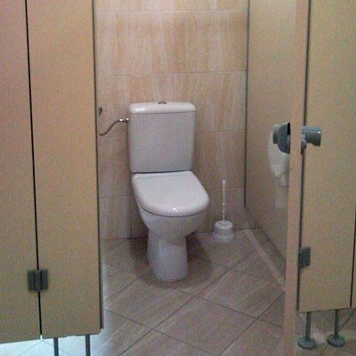 Czy w miejskiej toalecie można zarobić 10 tys. dolarów?, fot. Marcin Smulczyński /Agencja SE/East News