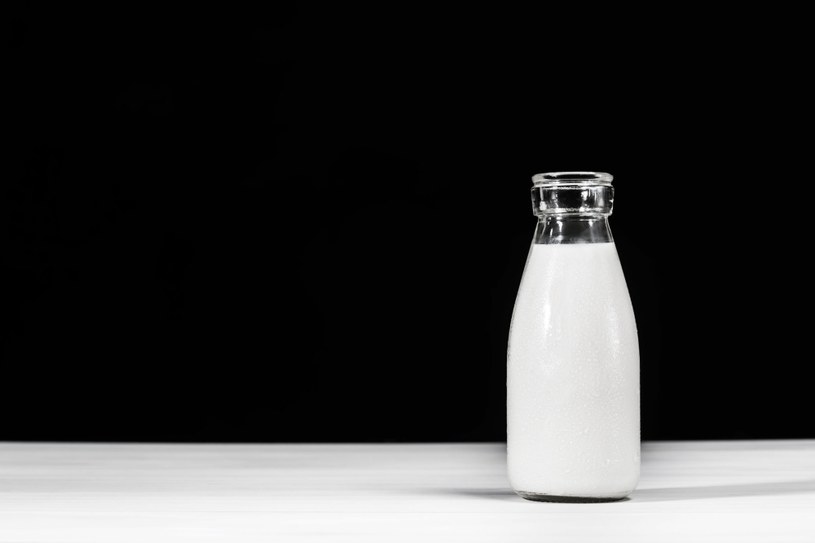 Czy w modzie na demonizowanie mleka jest odrobina sensu? /123RF/PICSEL